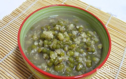 绿豆粥做法，消暑开胃又美颜