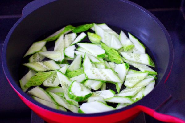 金汤酸辣黄瓜扇贝羹