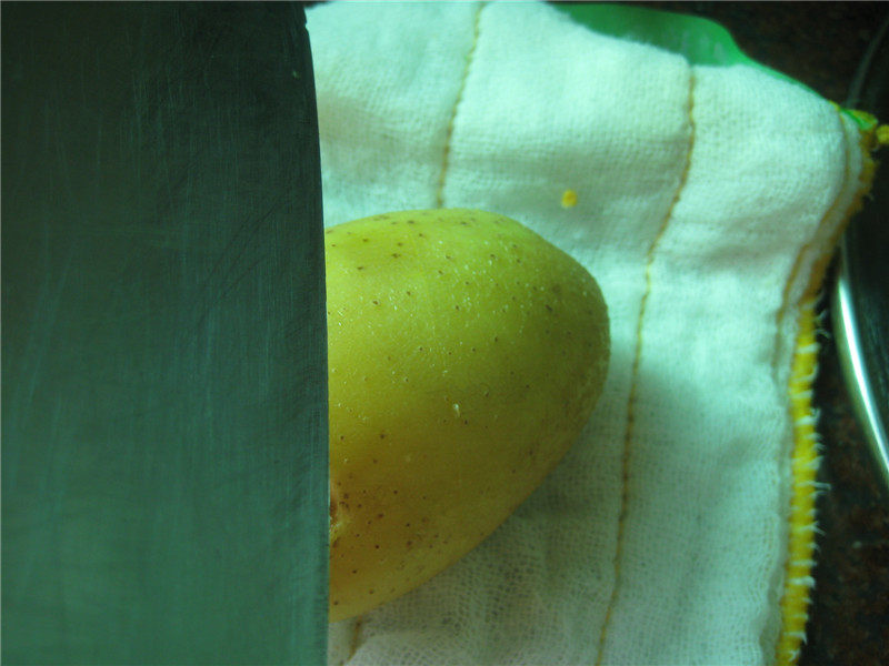 哈哈笑薯饼怎么做呢？快来跟着小编学~