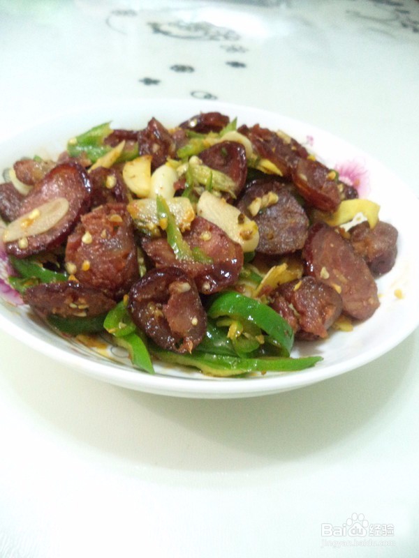 青椒炒香肠怎么做好吃?