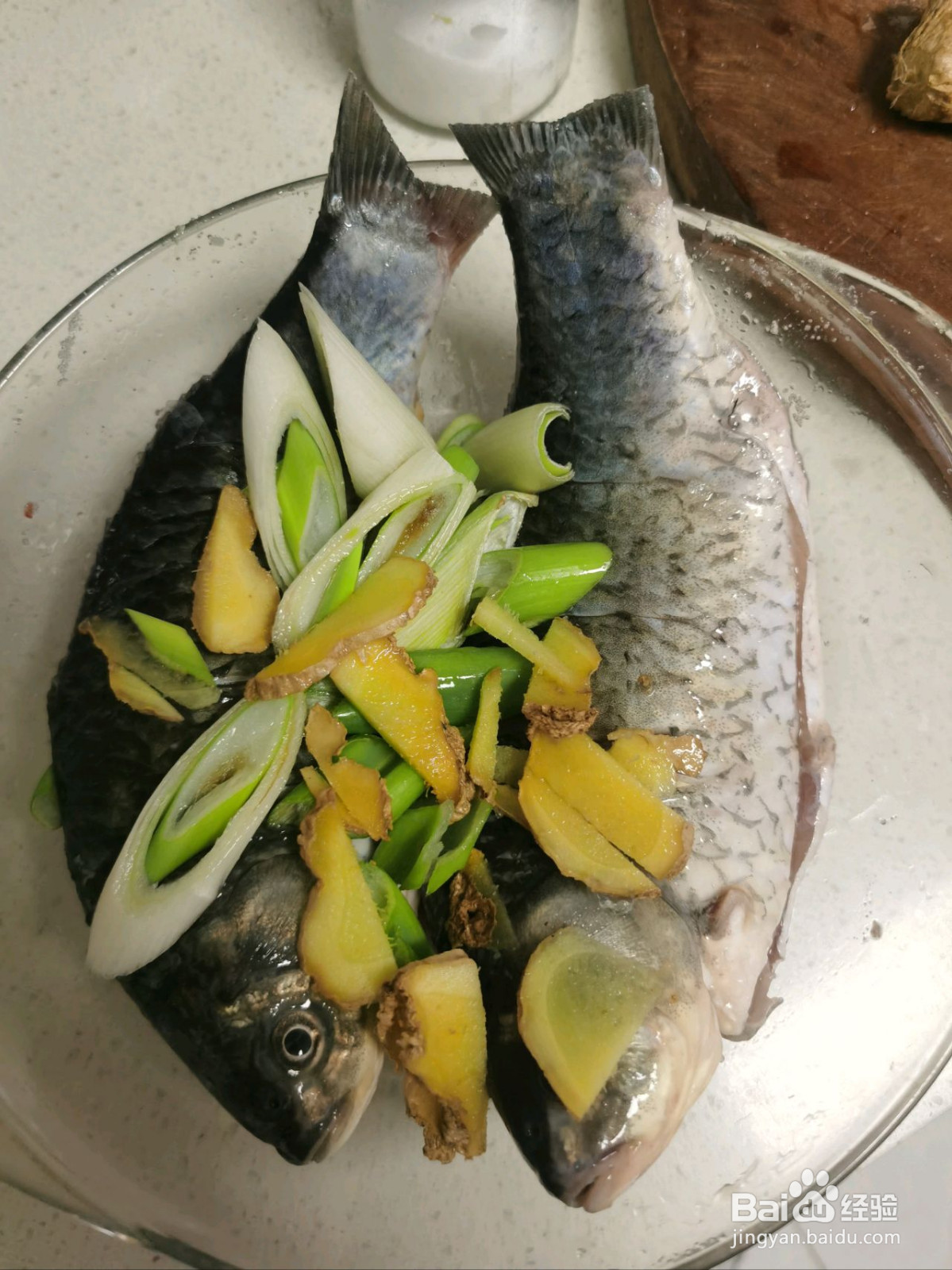 红烧鲫鱼的做法