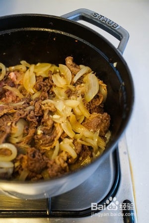 如何制作好吃到停不下来的肥牛饭