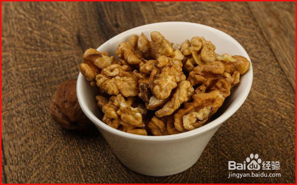 如何快速拨开核桃