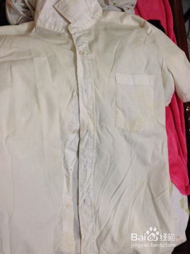 衣服发黄了，如何清洗