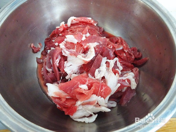 羊肉炒苦菊的做法