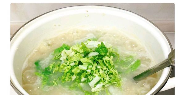 青菜猪肉小米粥