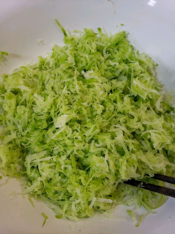 饺子萝卜虾仁鸡蛋排排子