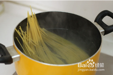 番茄肉酱意大利面简单做法