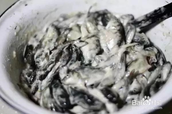 干炸小鱼的做法
