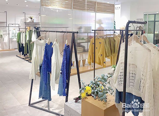 香奈集品牌女装:开一家服装店需要注意什么