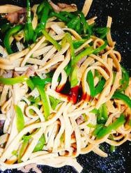 青椒肉丝炒千张