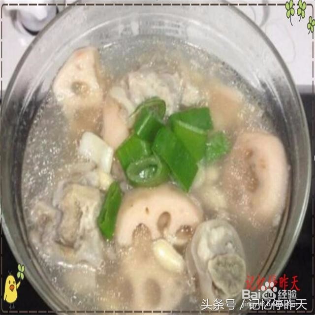 美食营养-[猪脚炖莲藕汤]
