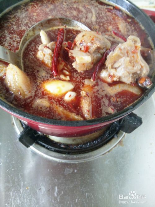 怎样做丰富好吃的猪蹄汤锅