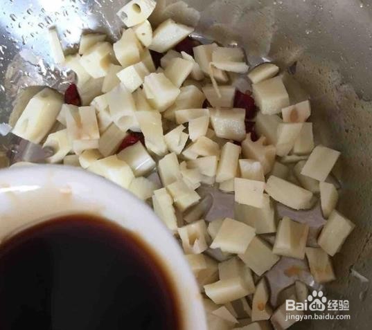 酸辣糖醋藕丁的做法