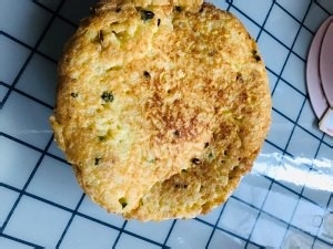 剩米饭的一百种吃法之米饭鸡蛋饼