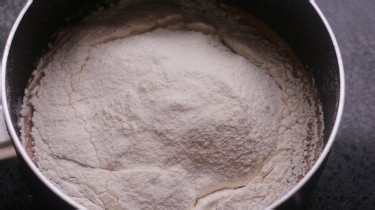 浓香焦糖蔓越莓玛德琳的做法