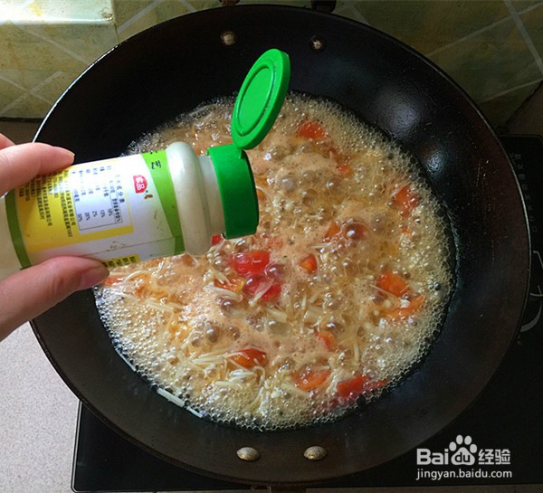 日本豆腐烩金针菇的做法