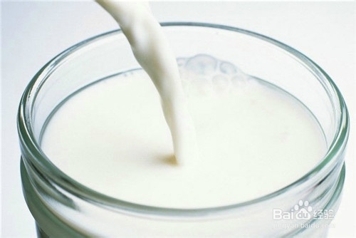 如何去除黑眼圈和眼袋？