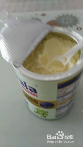 给宝宝选择最适合的奶粉， 挑奶粉应该注意啥？