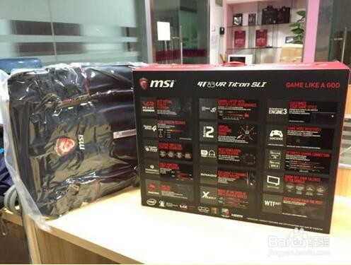 新代机王-GT83VR 6RF-026CN 简单开箱