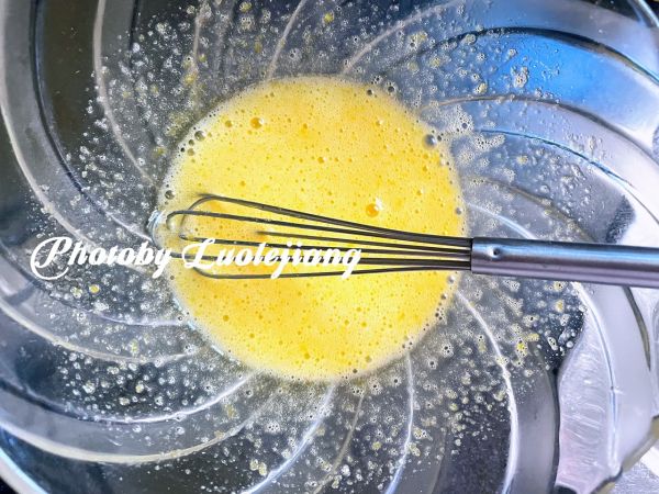 肉桂苹果花纸杯蛋糕