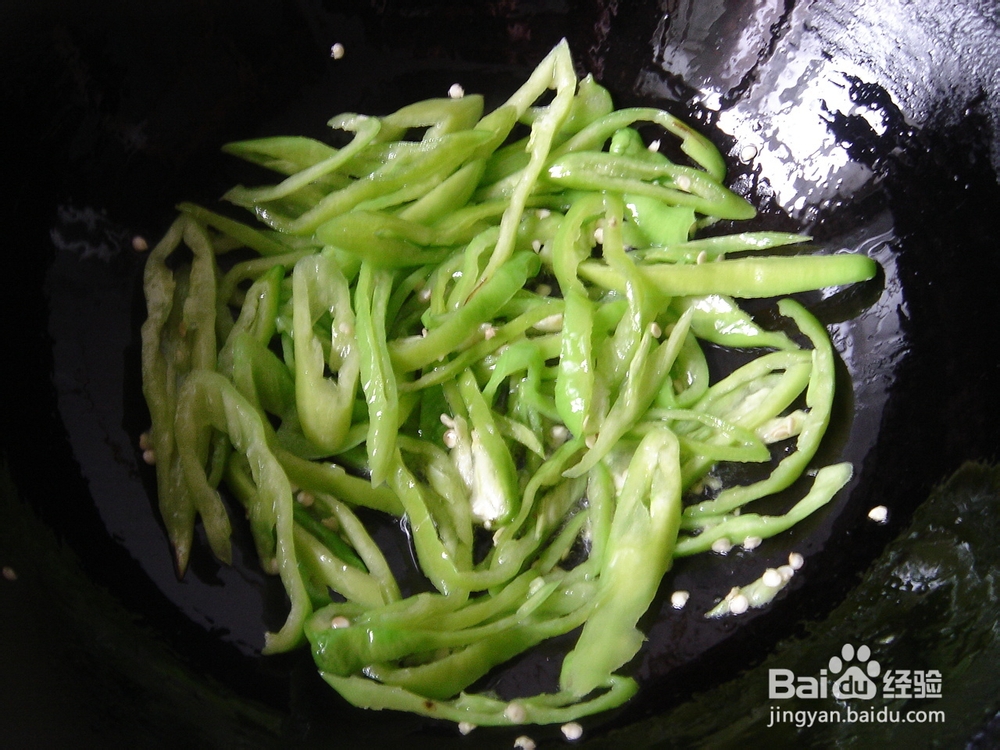 辣椒炒苦瓜——消热清火的应季菜