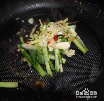 爆炒皮皮虾的做法