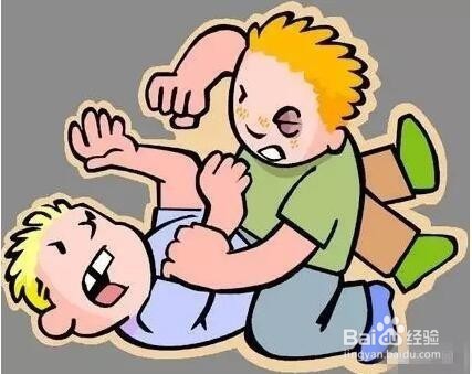 相差3岁的两个男孩,总是喜欢打架,应该怎么办