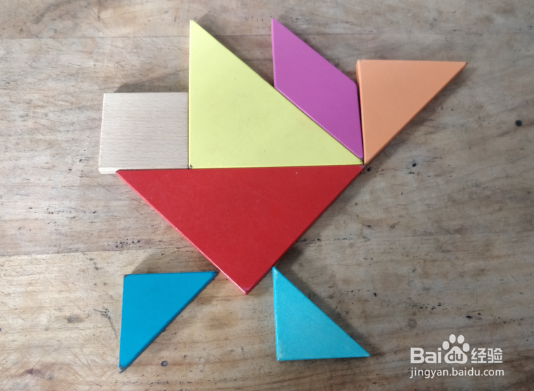 用七巧板怎样拼向前跑的小鸡仔？