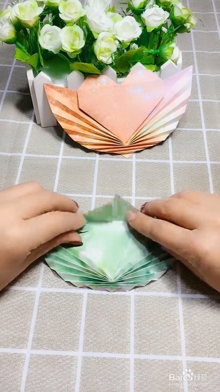 如何用折纸制作天使的翅膀
