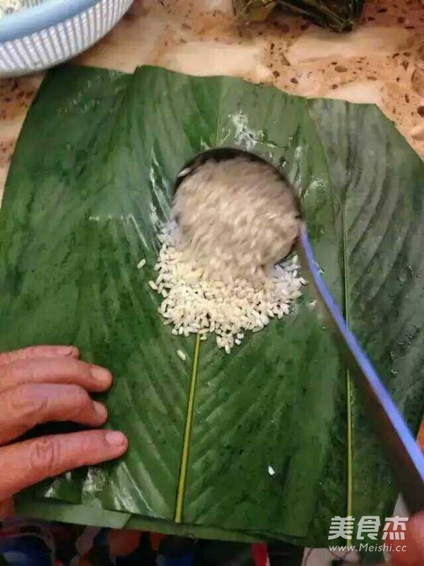 海南黑猪肉蛋粽