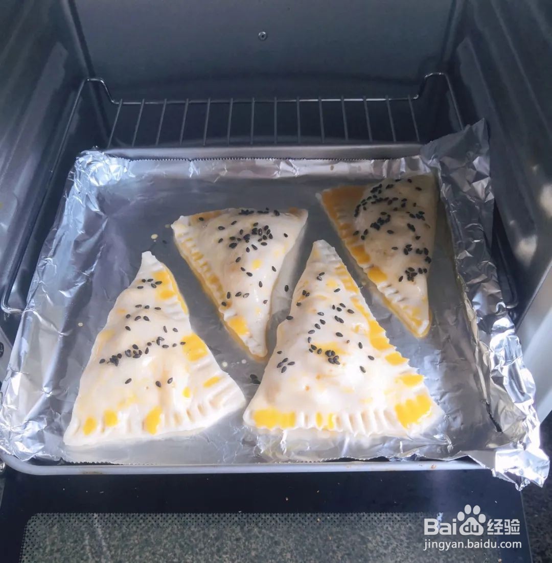 大人小孩都喜欢的三角苹果派做法