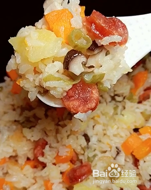 如何做美味土豆泥腊肠焖饭？
