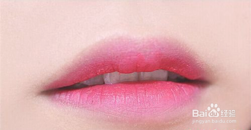 清新的桃花妆教程