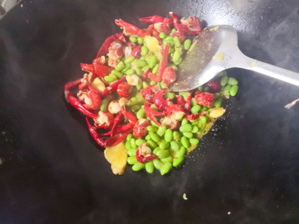 家乐酸汤小龙虾煮毛豆