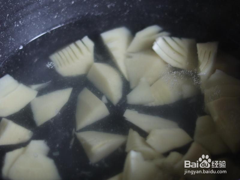 鲜掉眉毛的—腌笃鲜的做法