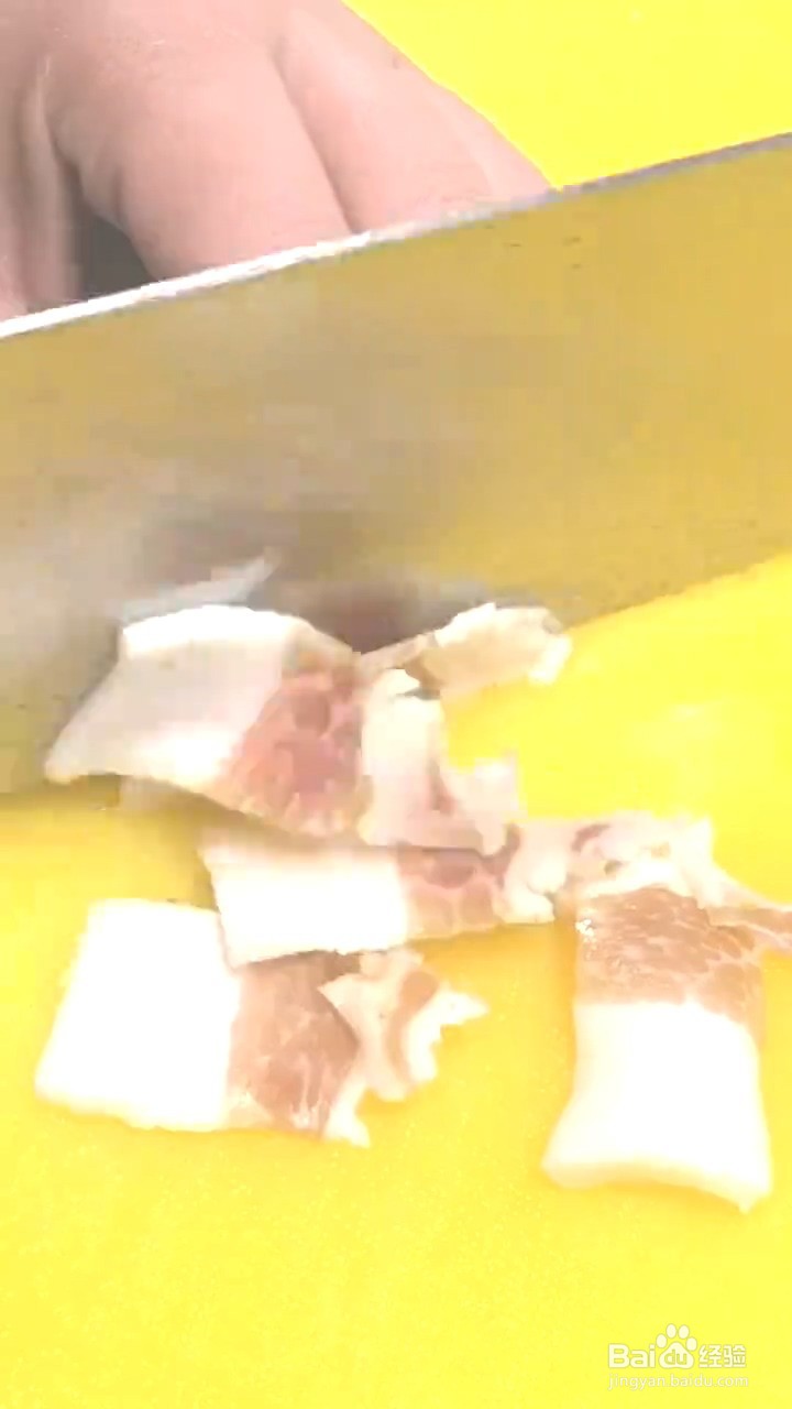 如何制作腊肉炒西兰花