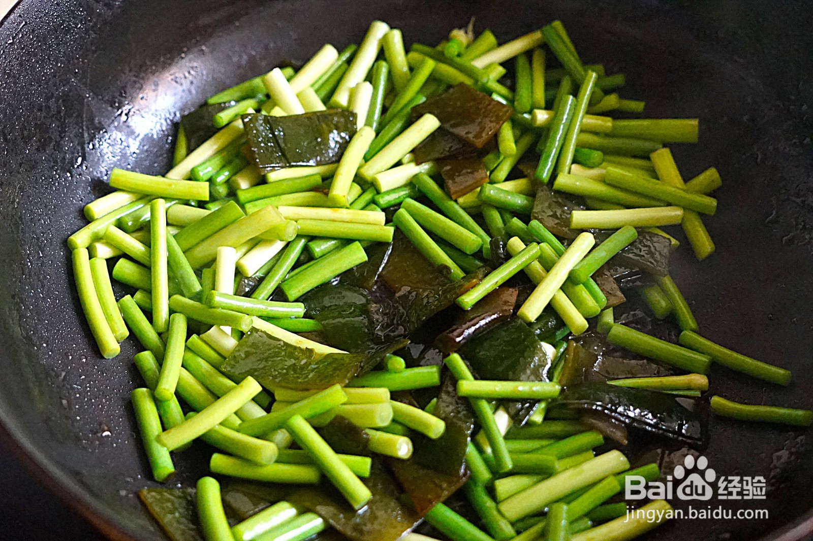 海带炒蒜苗的做法