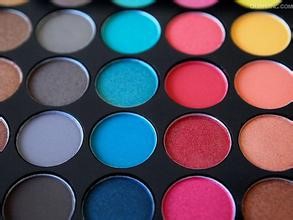 化淡妆的简单步骤