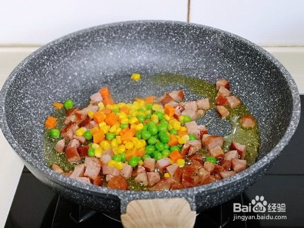 教你做时蔬香肠炒发