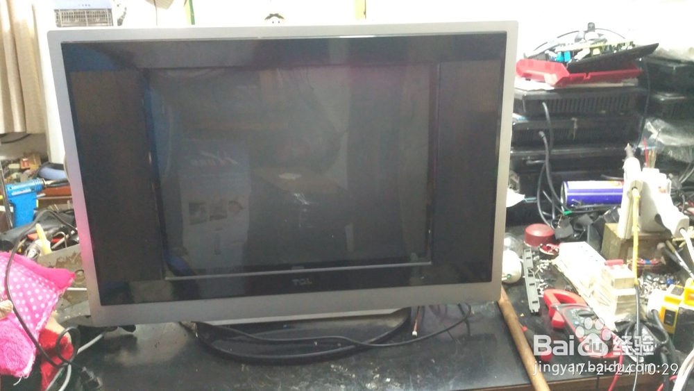 TCL电视机不通电频繁烧保险与电源模块维修经验