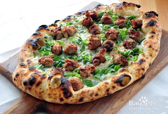 如何用披萨搭配葡萄酒？