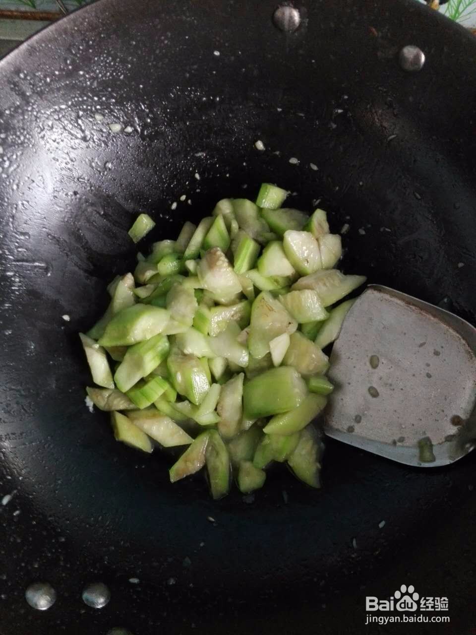 丝瓜炒鸡蛋的快速做法