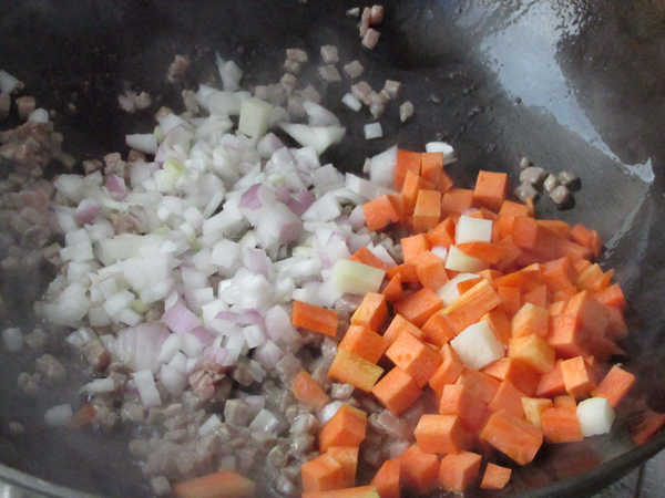 咖喱土豆牛肉拌饭
