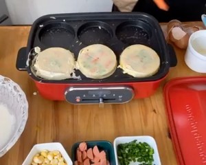 在家动手做鸡蛋汉堡