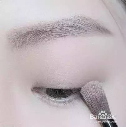 清新干练职业妆