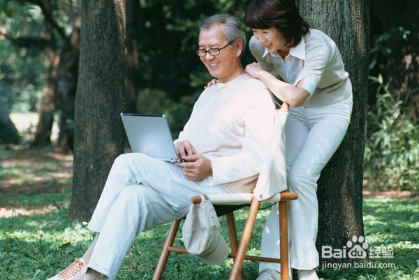 社保缴费基数如何确定的？