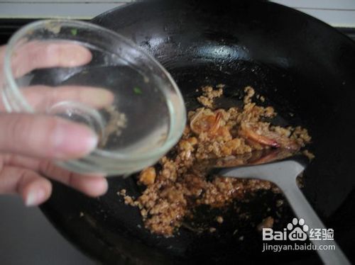 肉酱虾仁拌意面