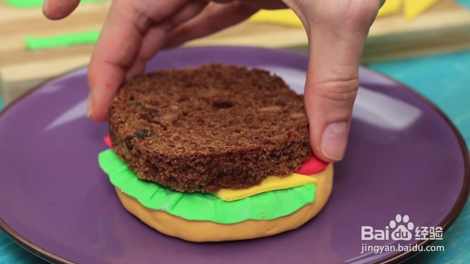 如何用蛋糕制作汉堡