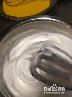 抹茶戚风蛋糕的做法